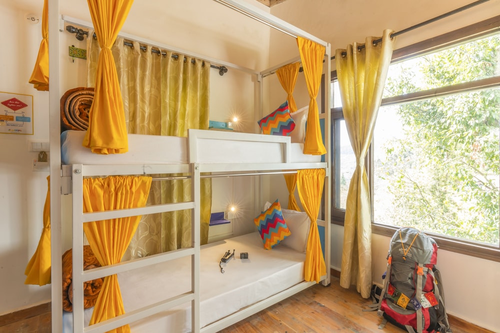 goSTOPS Mukteshwar - Hostel view 4