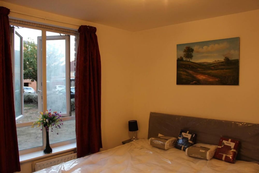Modern and Cosy Apartment in North London, UK