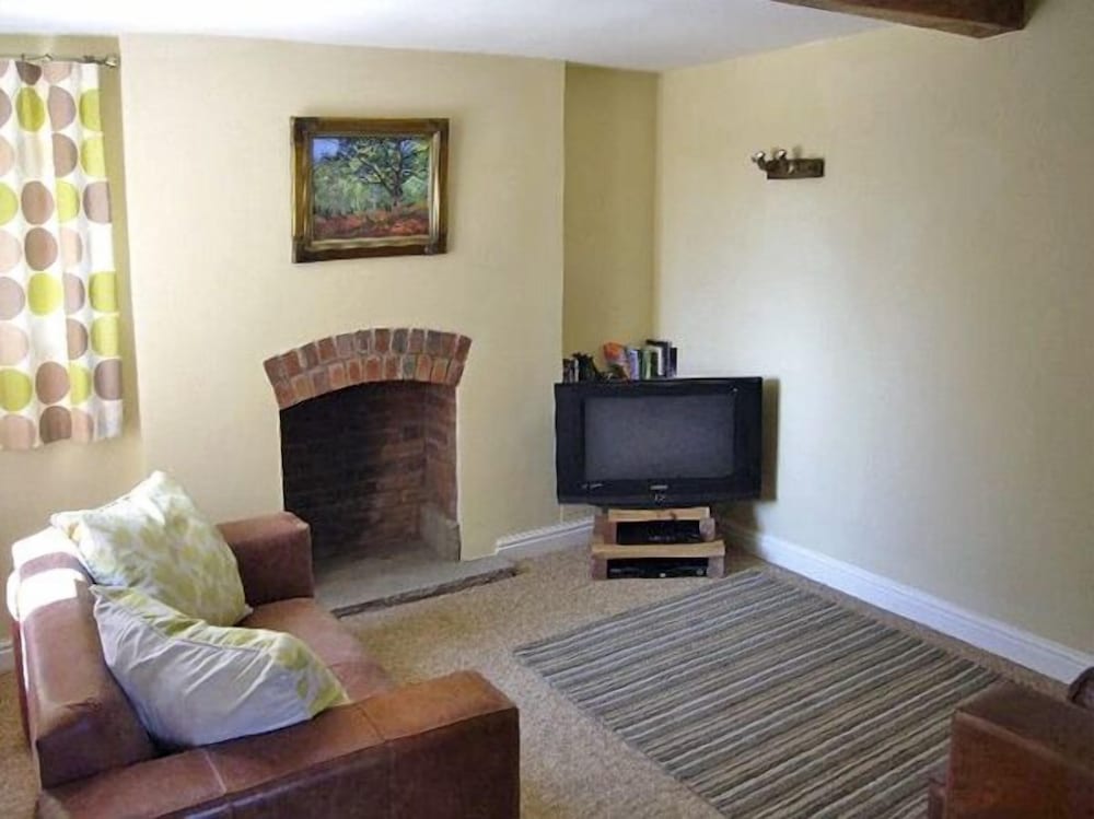 Manor Cottage view 5