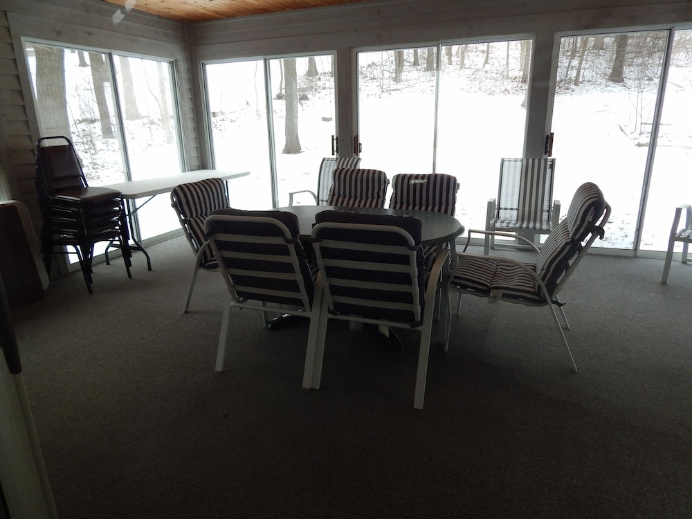 Galena Vacations - House on Pond Court - Property Image 10