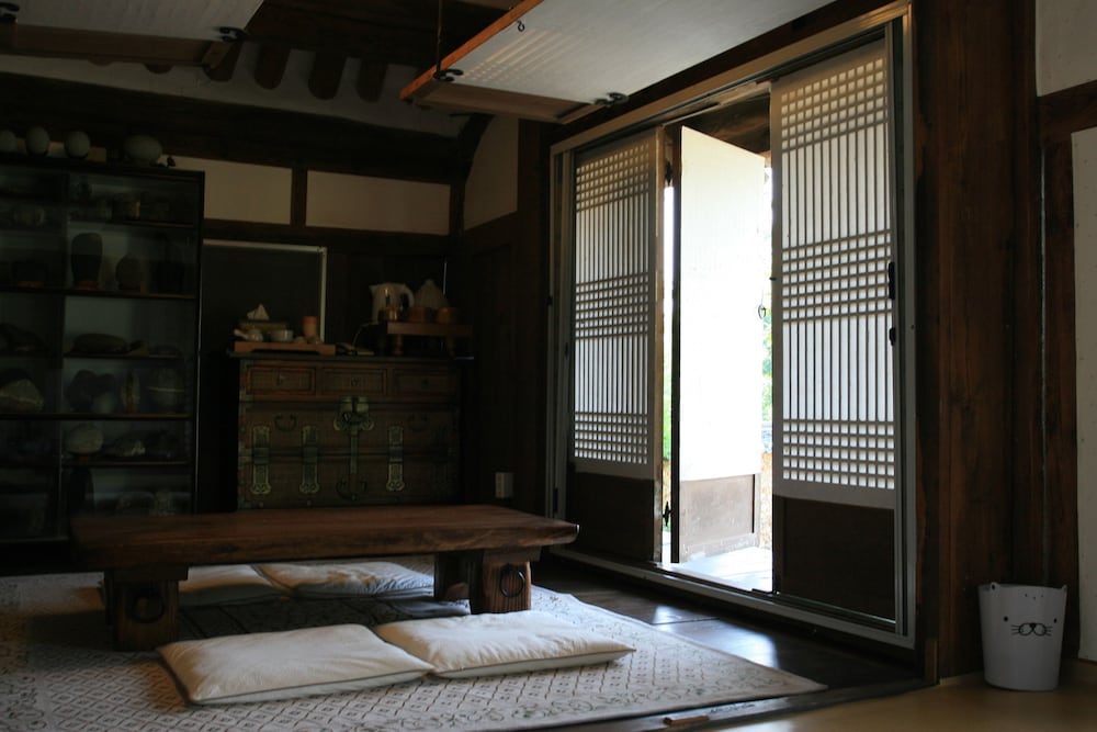 Yi Jin-rae's Historic House