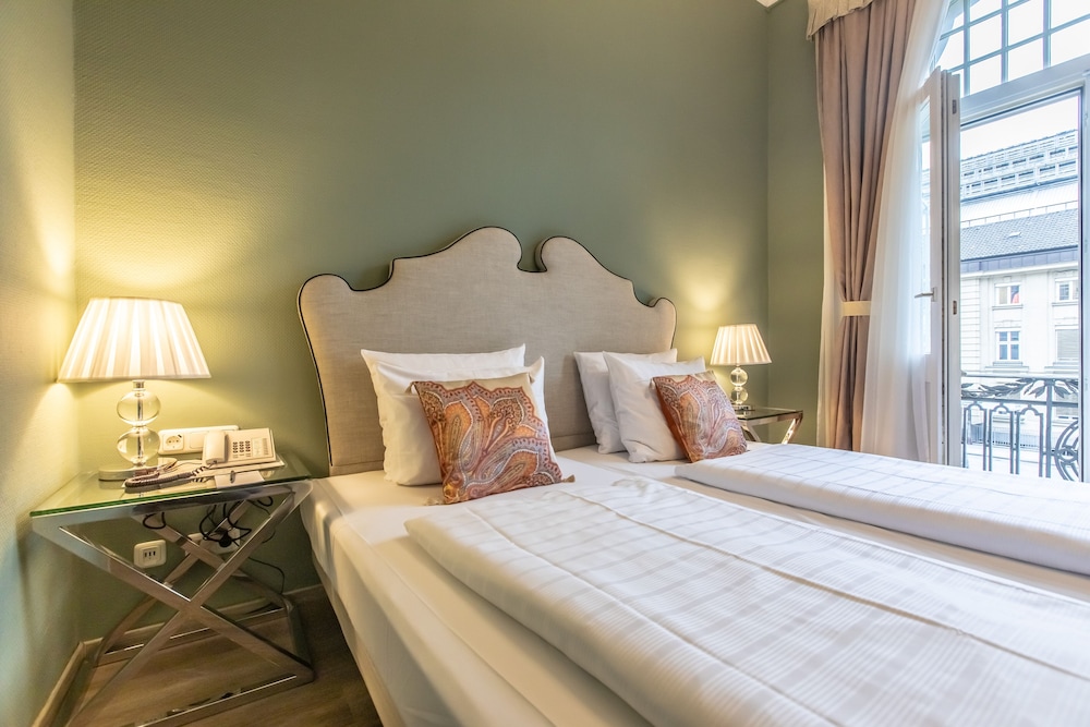 Frankfurt Vacations - Hotel Monopol - Property Image 43