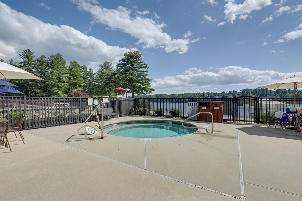 Lake Access & Pools: Sun-soaked Westford Cottage!
