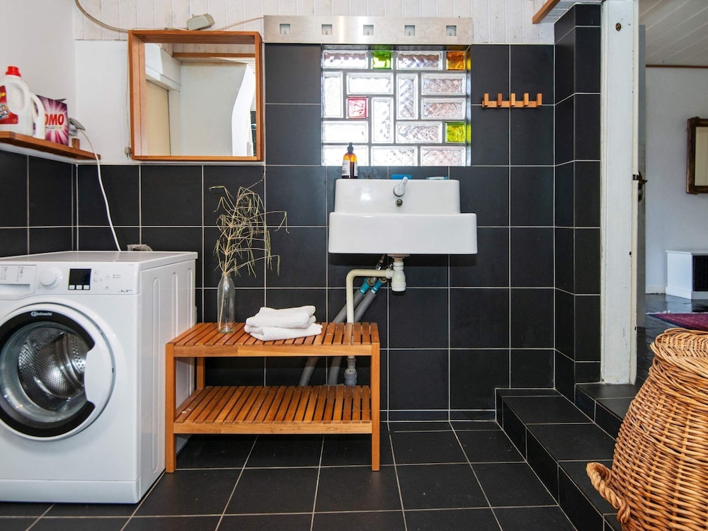 6 Person Holiday Home in Ringkobing-by Traum