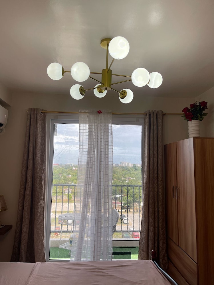Room in Studio - Luxury Condo-sea View- Near Beach