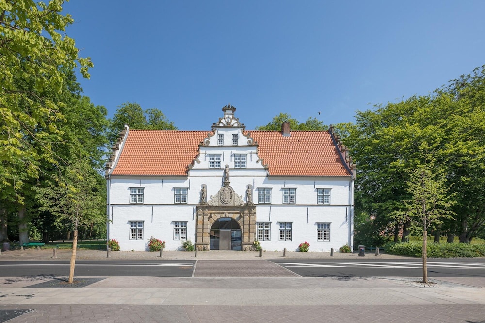 Liebevoll Eingerichtete Ferienwohnung in Husum