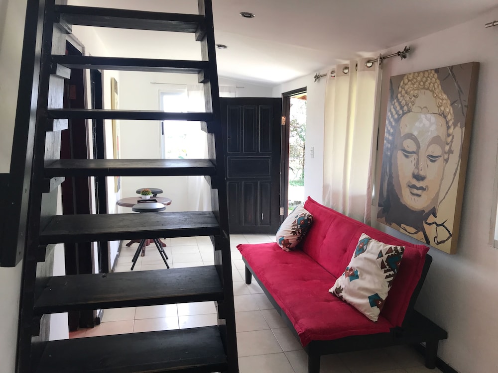 La Petite Maison Cabañas & Hostal