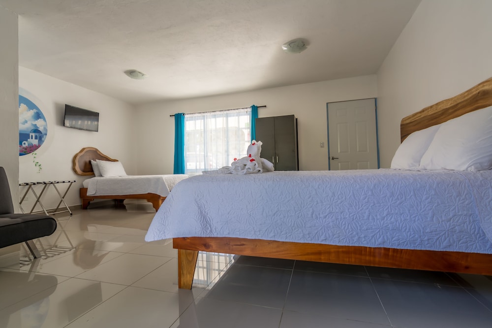 Club Ibiza - Party Hotel & Beach Club