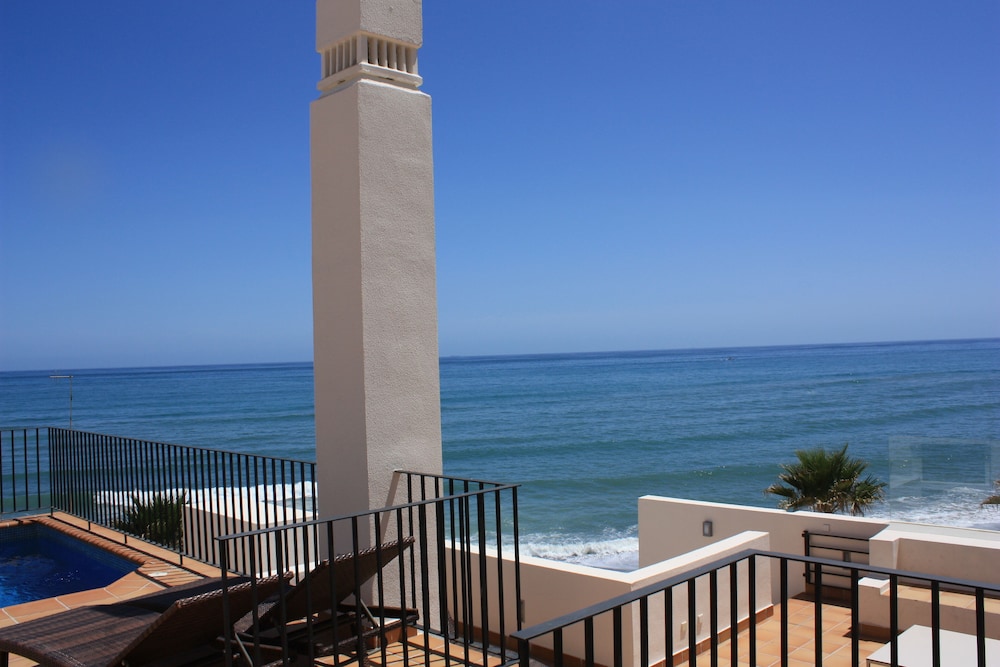 Penthouse - Private Pool photo 3