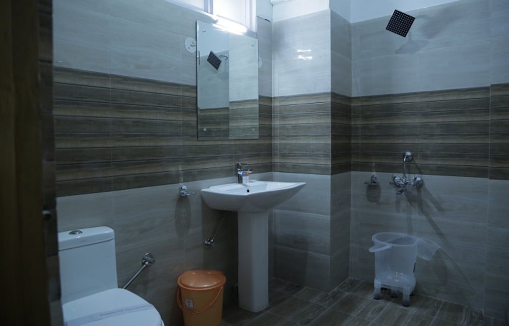 Hotel Sarla Regency
