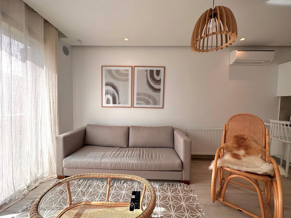 B15 Jad NEW Central and Well Equipped Apartment view 4