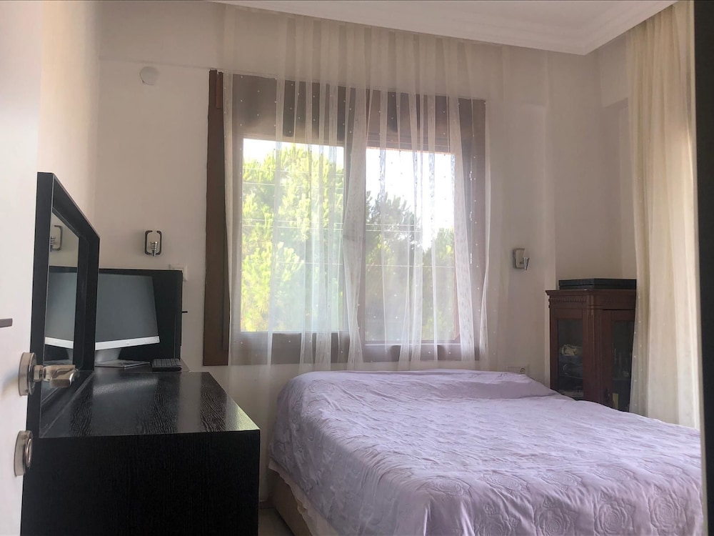 Tas Villa view 3