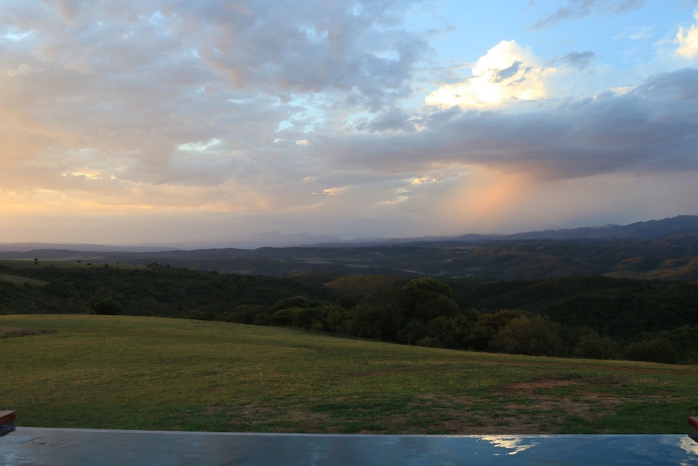 Intle Game Lodge