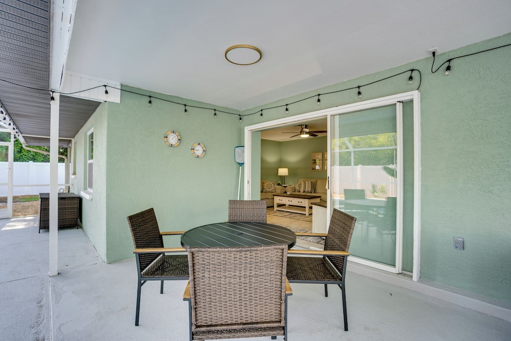 3 Mi to Manasota Key: Stylish Single-story Home!