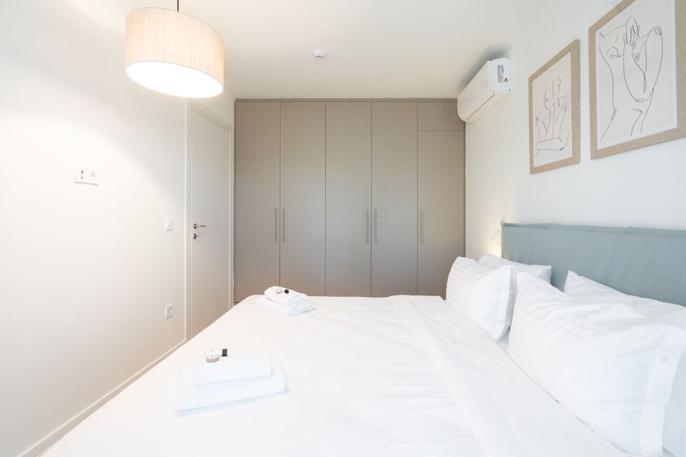 LIV Athinum 1 - Luxury Apartment 2B