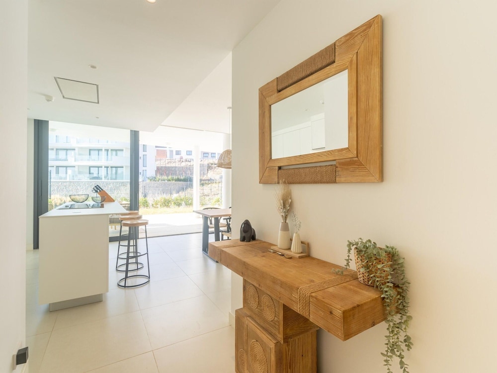 Nice Apartment With Private Garden, Pool