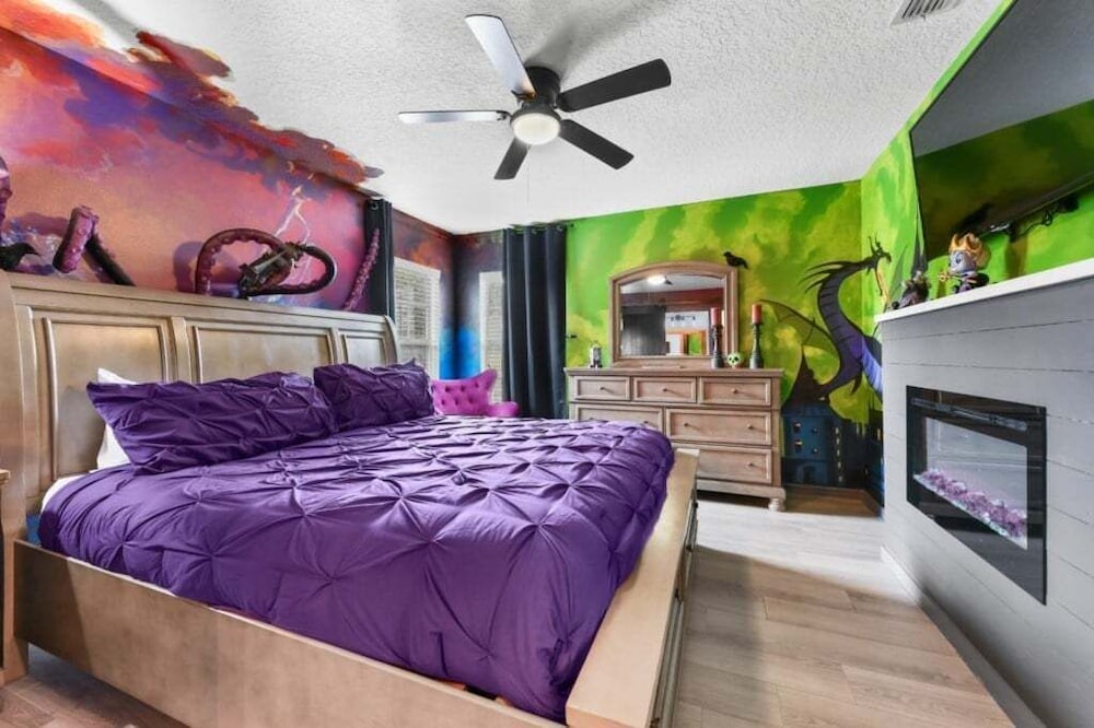 Mickey's Island Escape - 6 Bedroom w/ Pool Slide 6 Villa