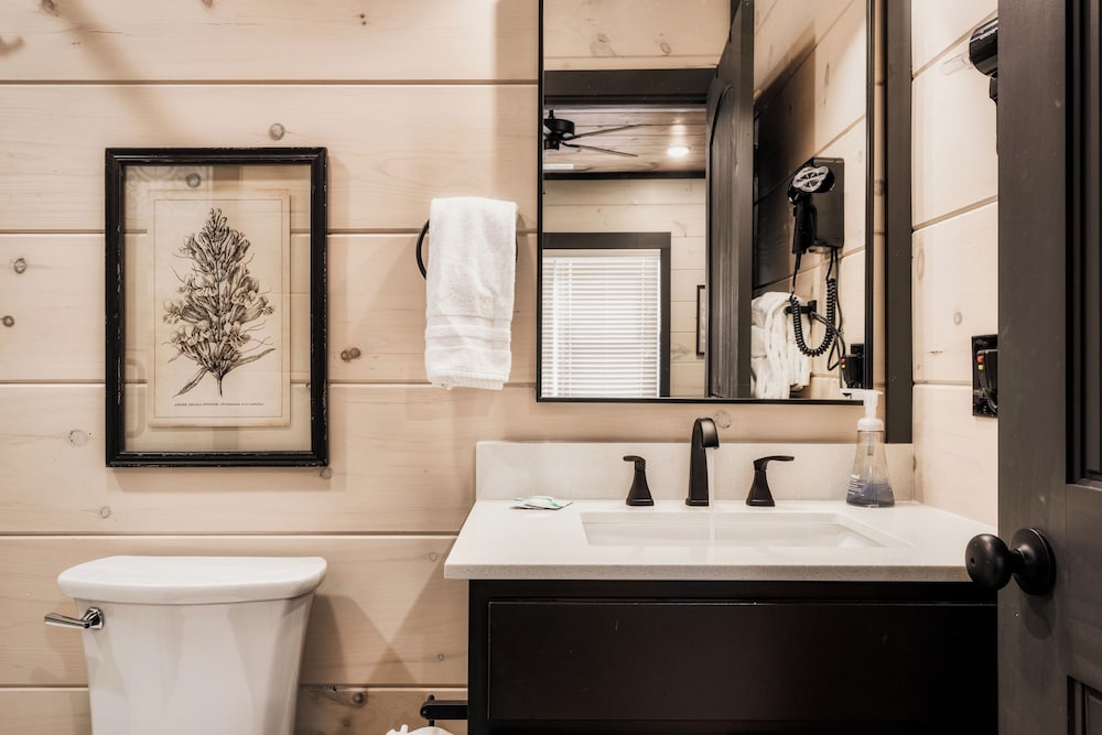 Smith Creek Reserve Luxury Cabins