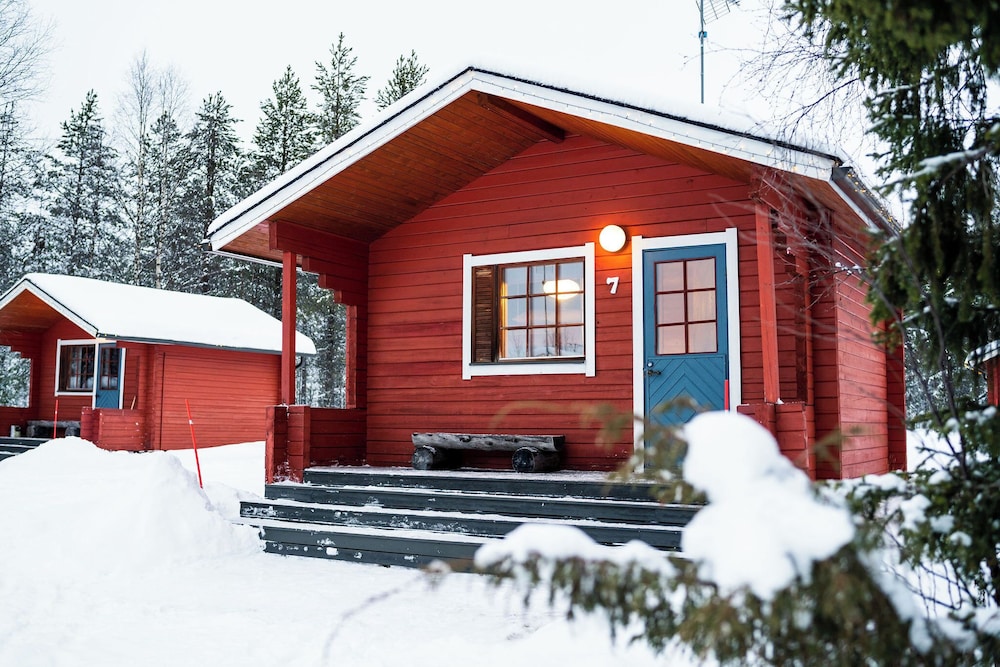 Mökit & Camping Peurasuvanto