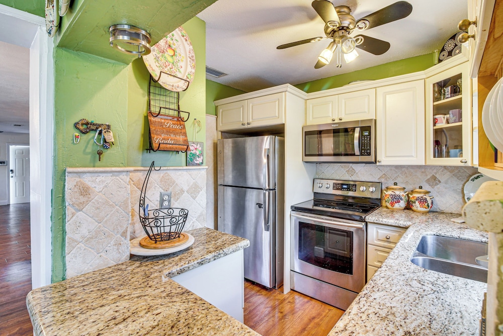 Pompano Beach Bungalow w/ Private Pool!