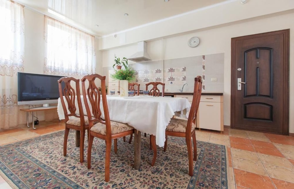 Guesthouse on Kyzyl-armeyskaya