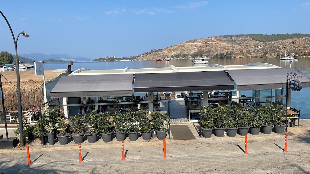Vardar Motel