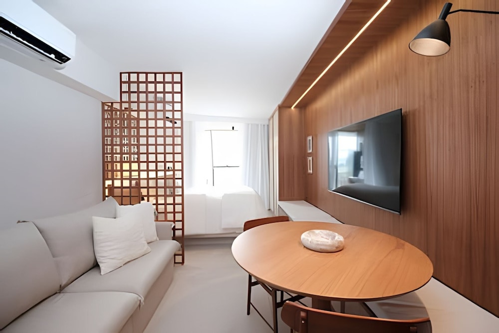 Leblon | Loft 5 min da Praia, com varanda vista Cristo - por Casapē Rio