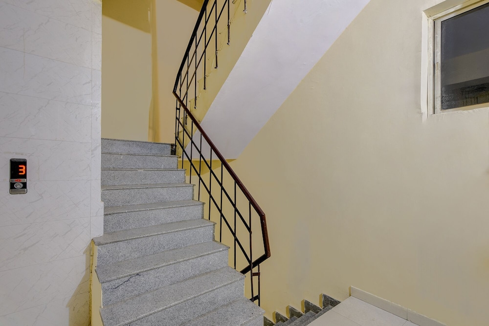 Fabhotel Golden Key Residency