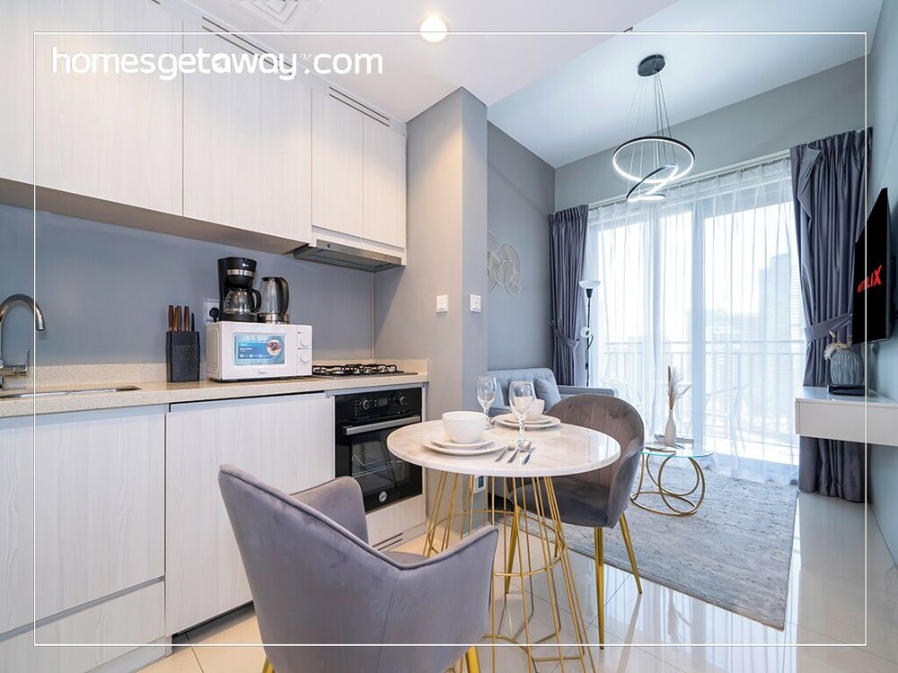 Spacious & Fully Furnished 1BR in Zada