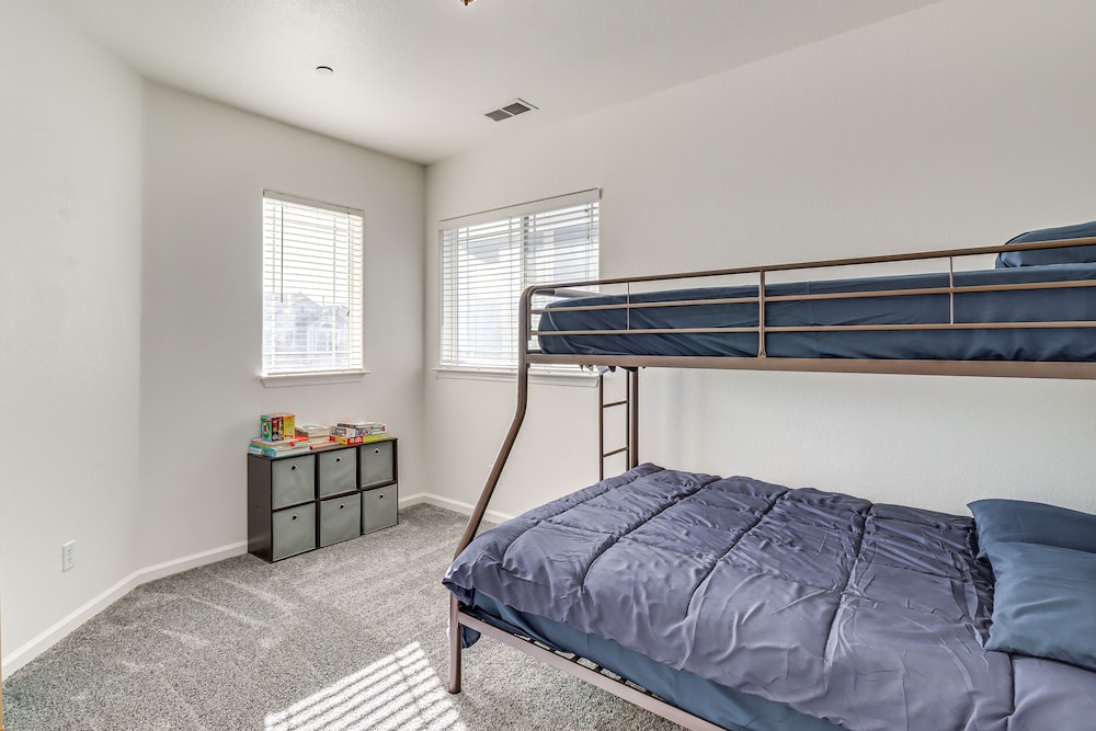 Sparks Home w/ Lake Access, 5 Mi to Downtown Reno! - Property Image 32
