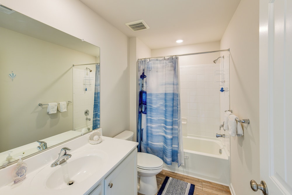5 Mi to Bethany Beach: Home w/ Pool + Gym Access!