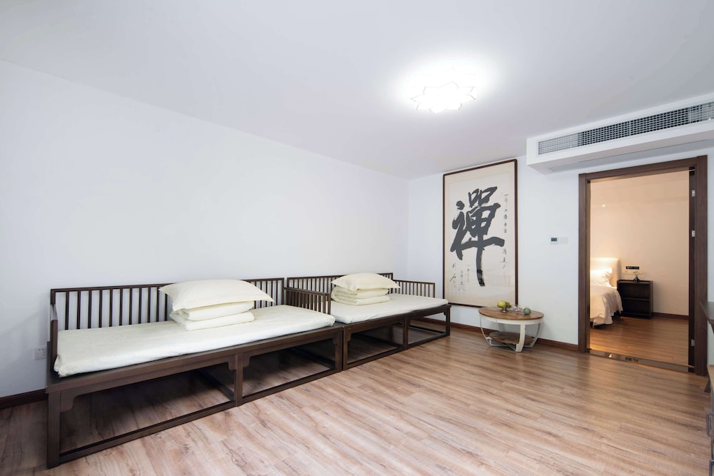 XiangLu YiMo Valley Retreat Guesthouse