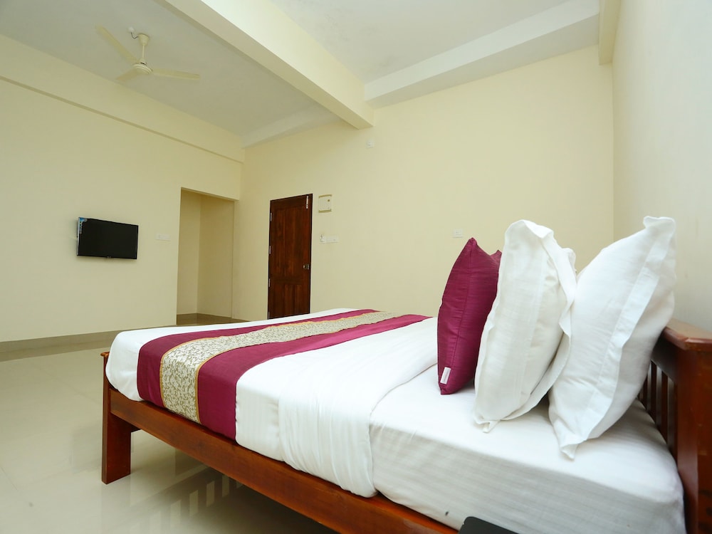 OYO 11516 Wayanad Royal Stream