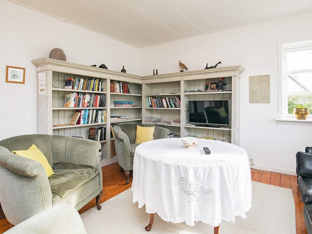 6 Person Holiday Home in Albaek