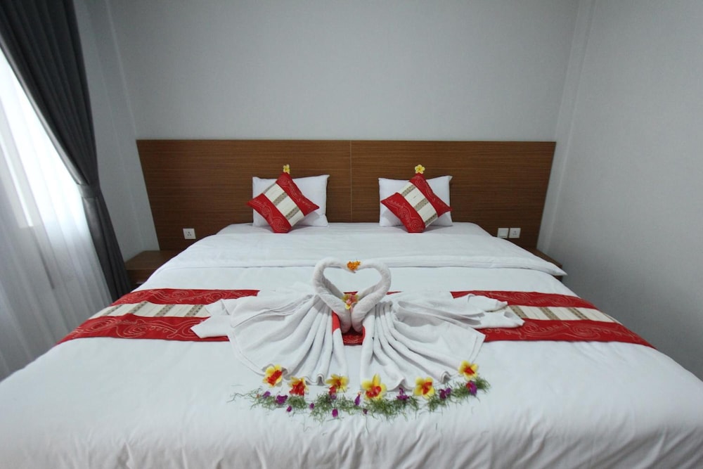 Tom Guest House
