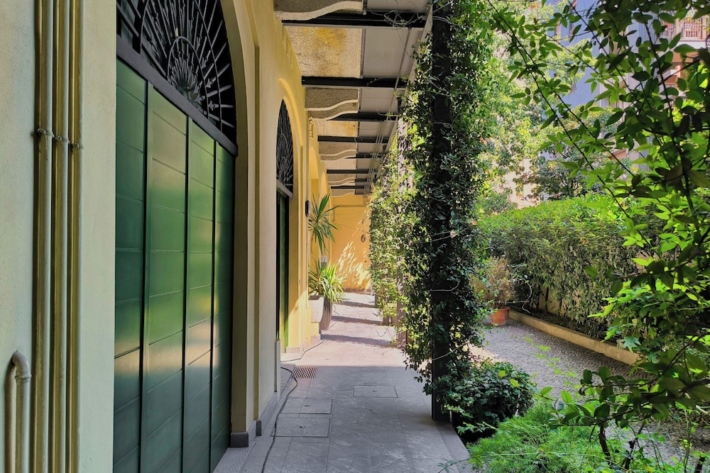 JOIVY Cosy 1BR flat near Sempione Park