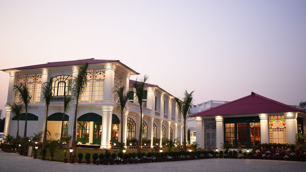RESORT TITLI