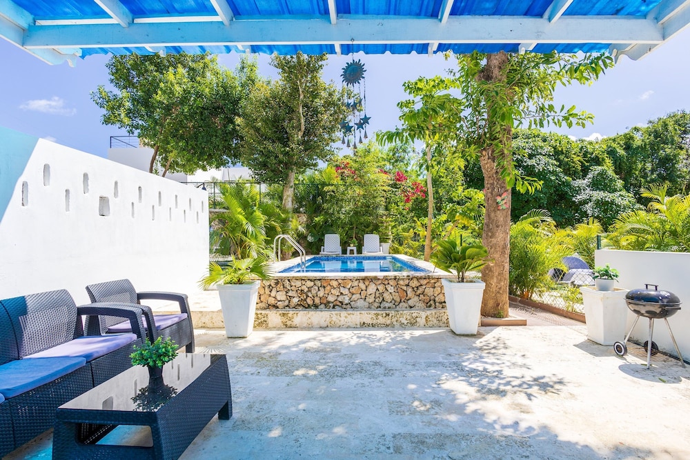 New Stylish 3BR Villa With Private Pool Terrace