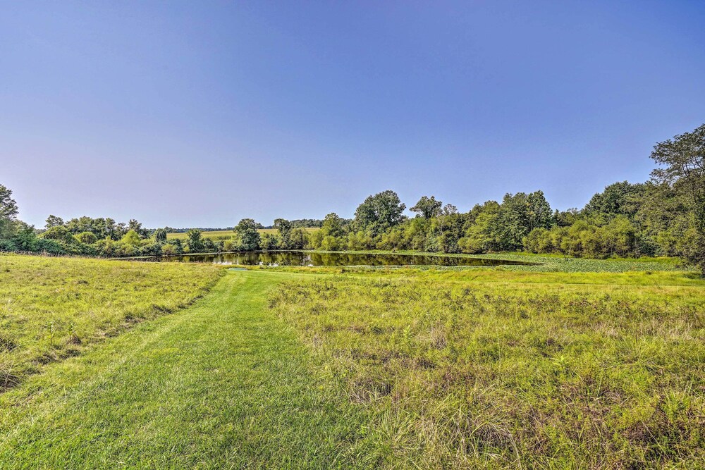 Upscale Country Home w/ Fire Pit in Taneytown! - Property Image 4