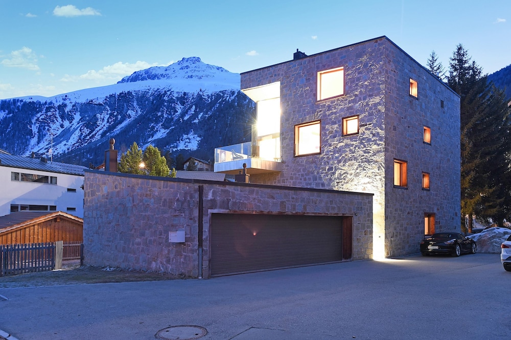 Maison Montagne in Samedan