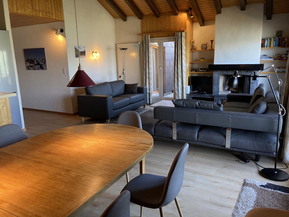 Peaceful Apartment With Amenities