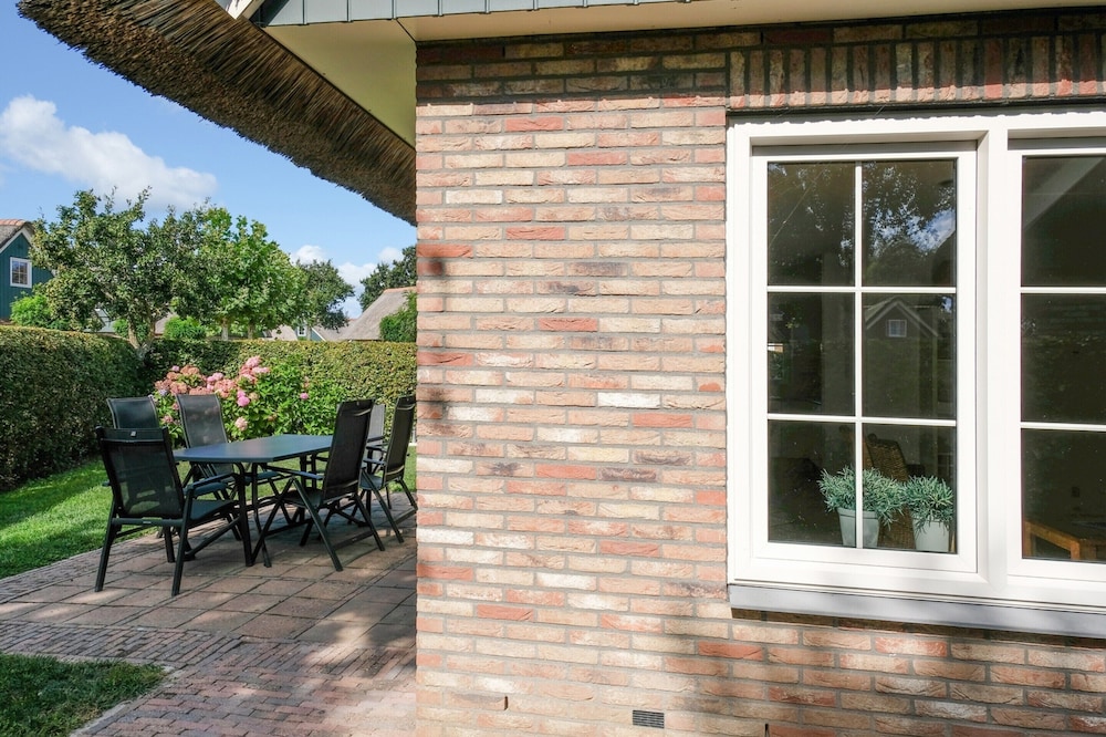 Charming Villa With Terrace Near Forest
