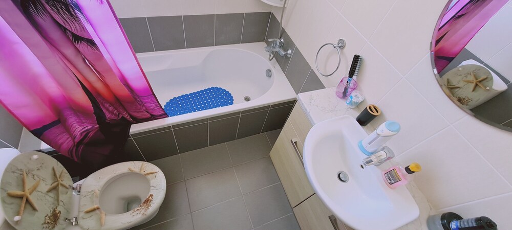 Photo 42