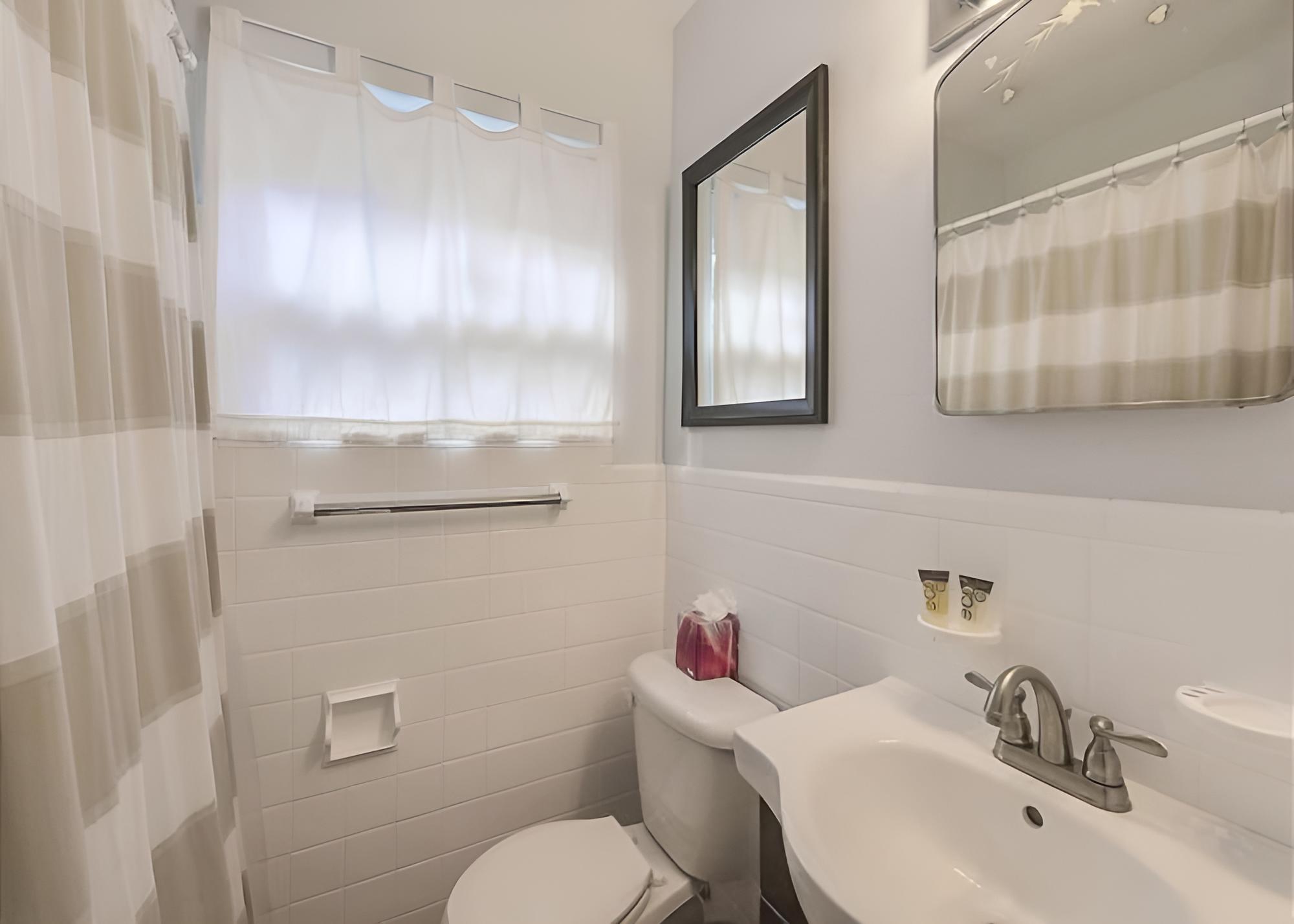 Salty Bungalow Tortuga - Image 4