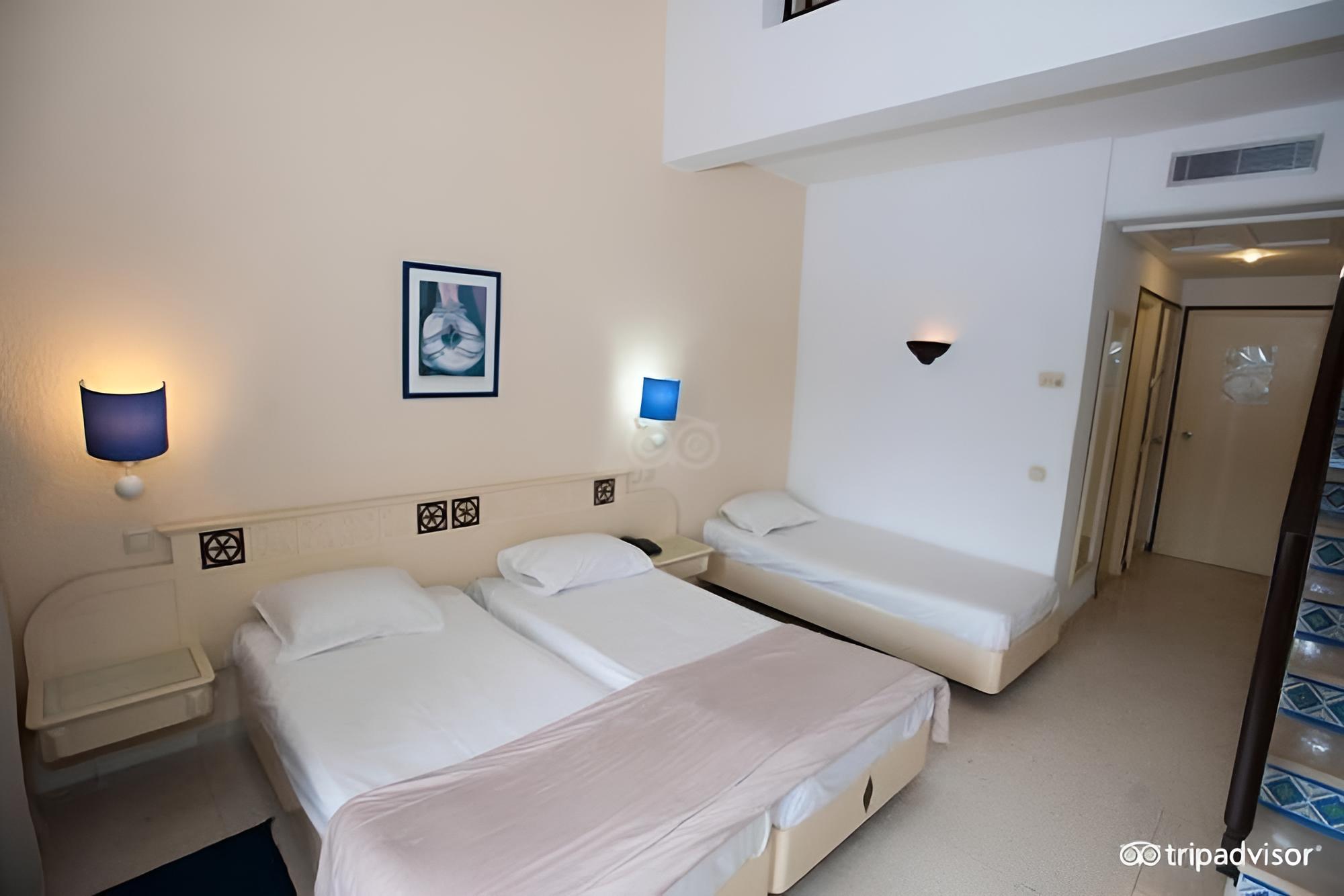 Hotel Topkapi Beach