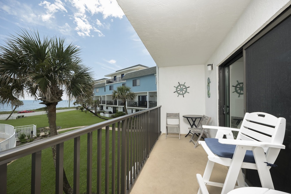 Sea Dancer 210 view 3