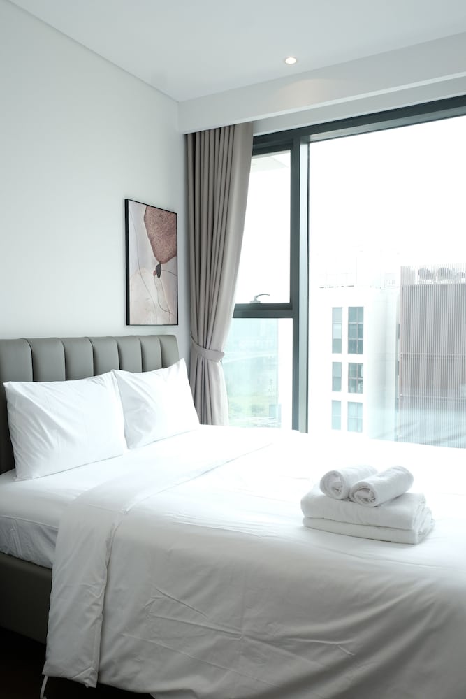Metropole The Crest Thu Thiem Apartment