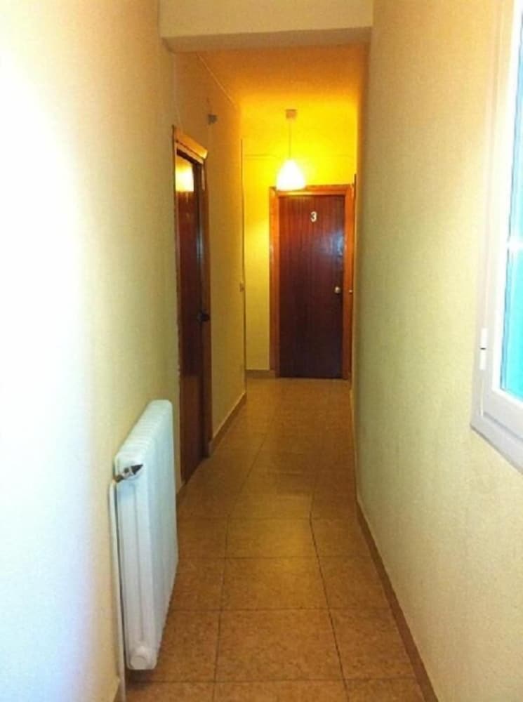 Hostal Numancia - Image 2
