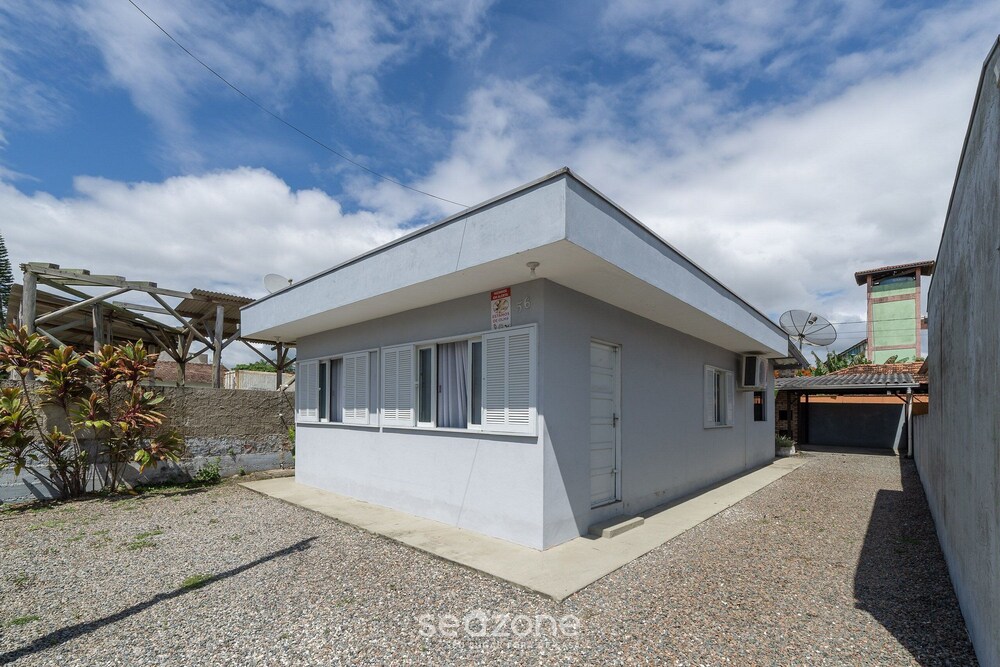 3BR Home w/ BBQ 100m From Beach Rpr056
