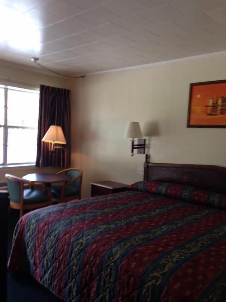 Royal Inn